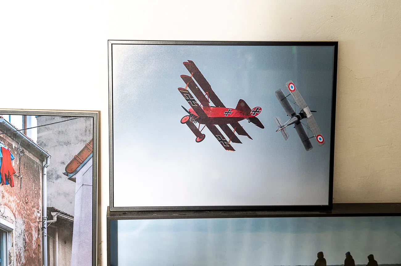 L'art de la guerre : des affiches captivantes d'avions de chasse qui vous inspireront