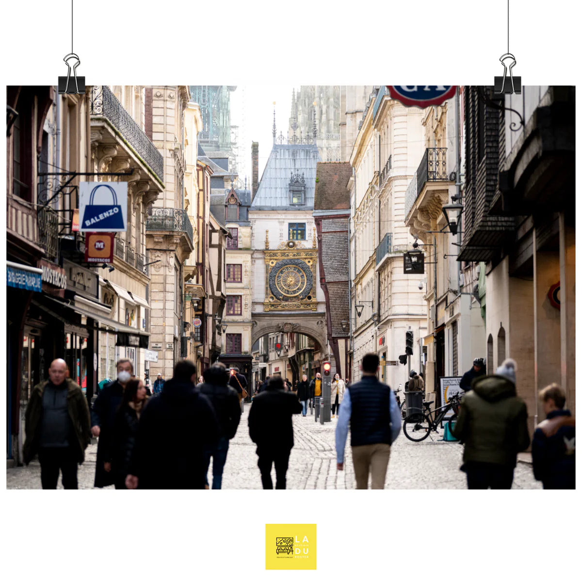 Apportez une touche de charme français à votre intérieur avec notre sélection de posters de Rouen de la Boutique du Poster Français et Yann Peccard