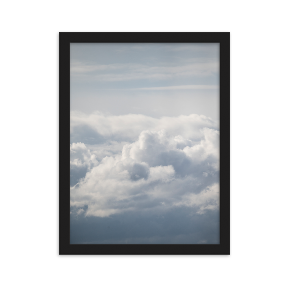 Poster de la photographie "Nuages N17", une scène céleste apaisante avec des formations de nuages, disponible à "La Boutique du Poster Français".