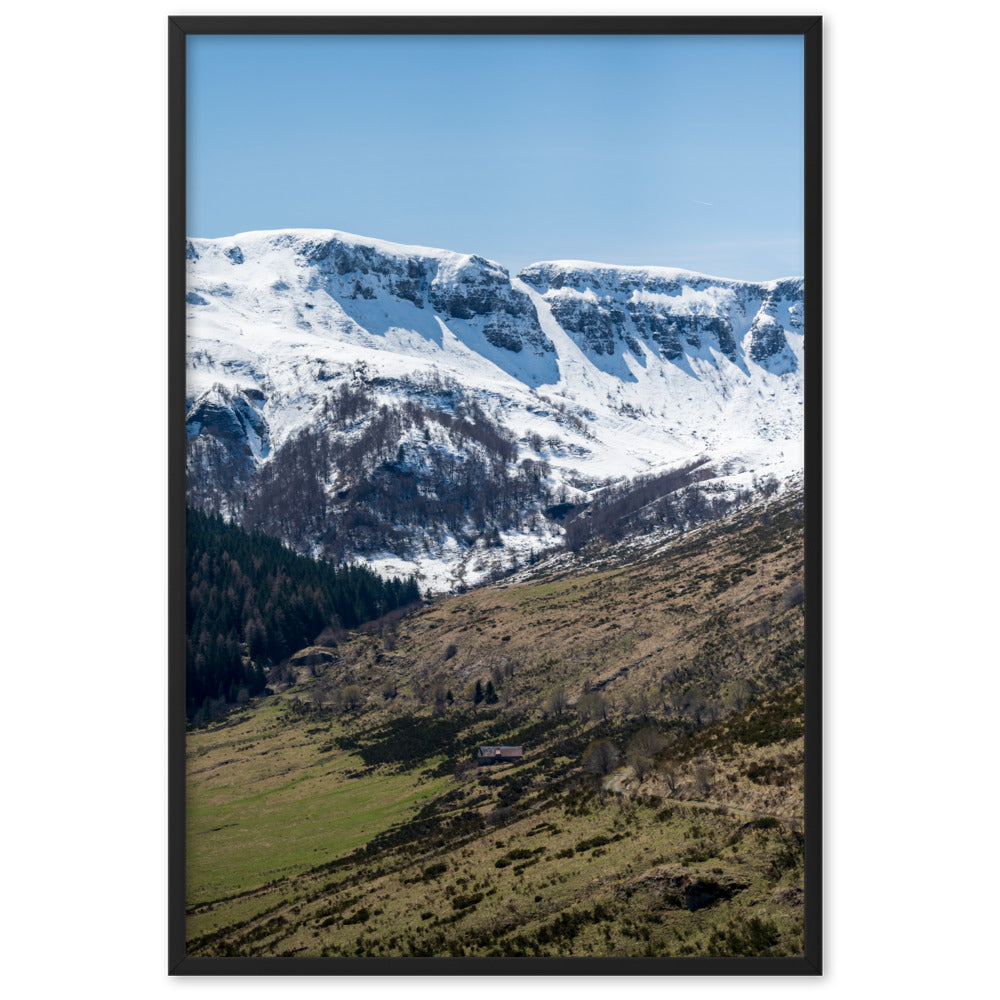 Poster d'un paysage magnifique du Cantal en France.