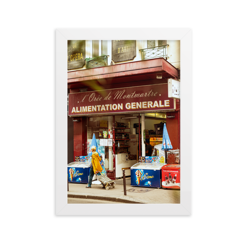 Poster de photographie d'une alimentation générale vintage dans une rue parisienne.