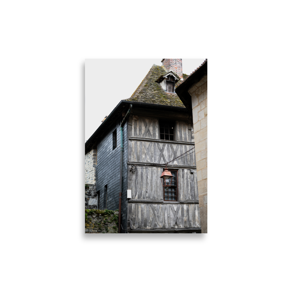 Poster d'une photographie de l'ancienne prison vicomtale de Honfleur, un monument historique avec une architecture à colombages