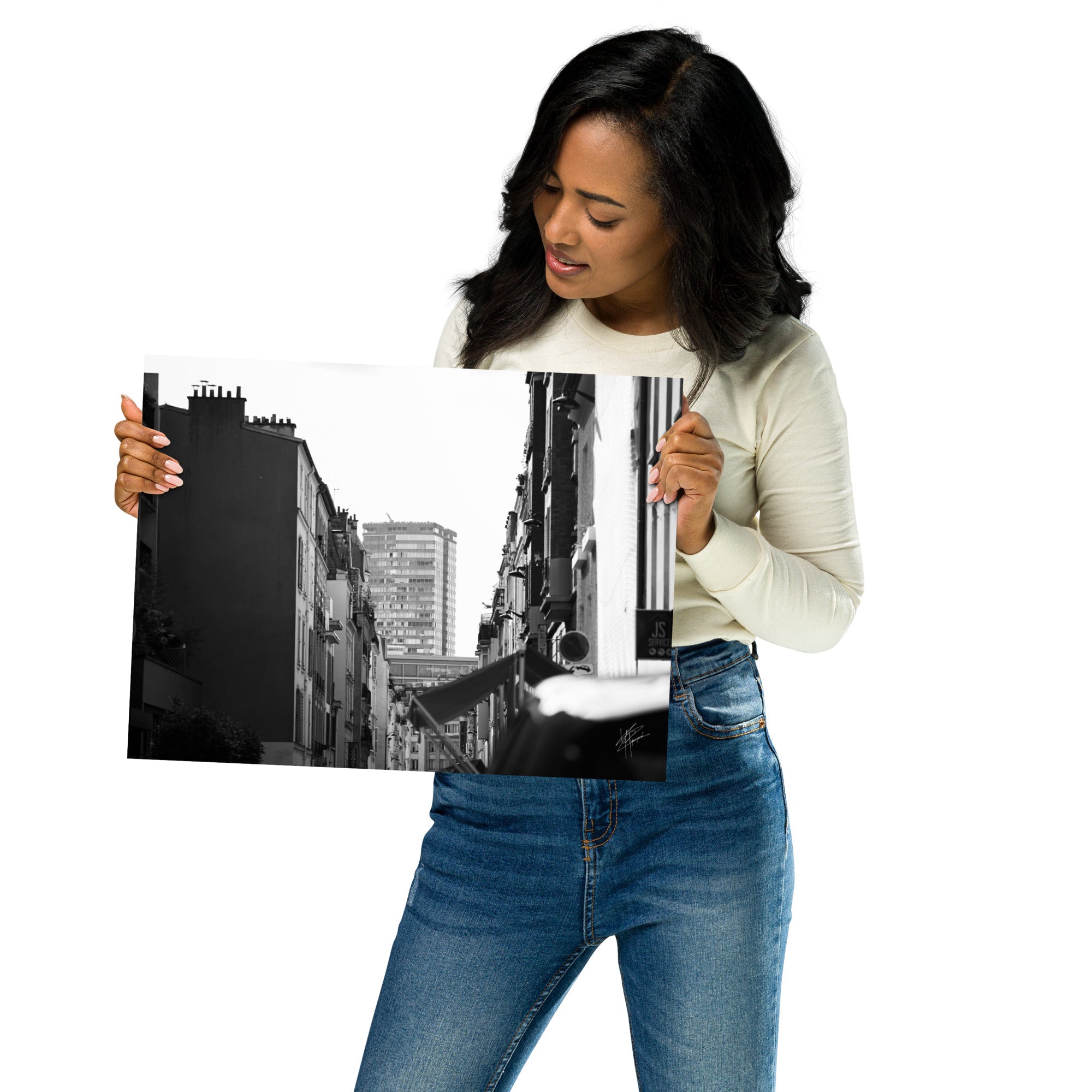 Photographie en noir et blanc de la 'Rue Tiphaine', capture authentique de la vie quotidienne du vieux Paris.