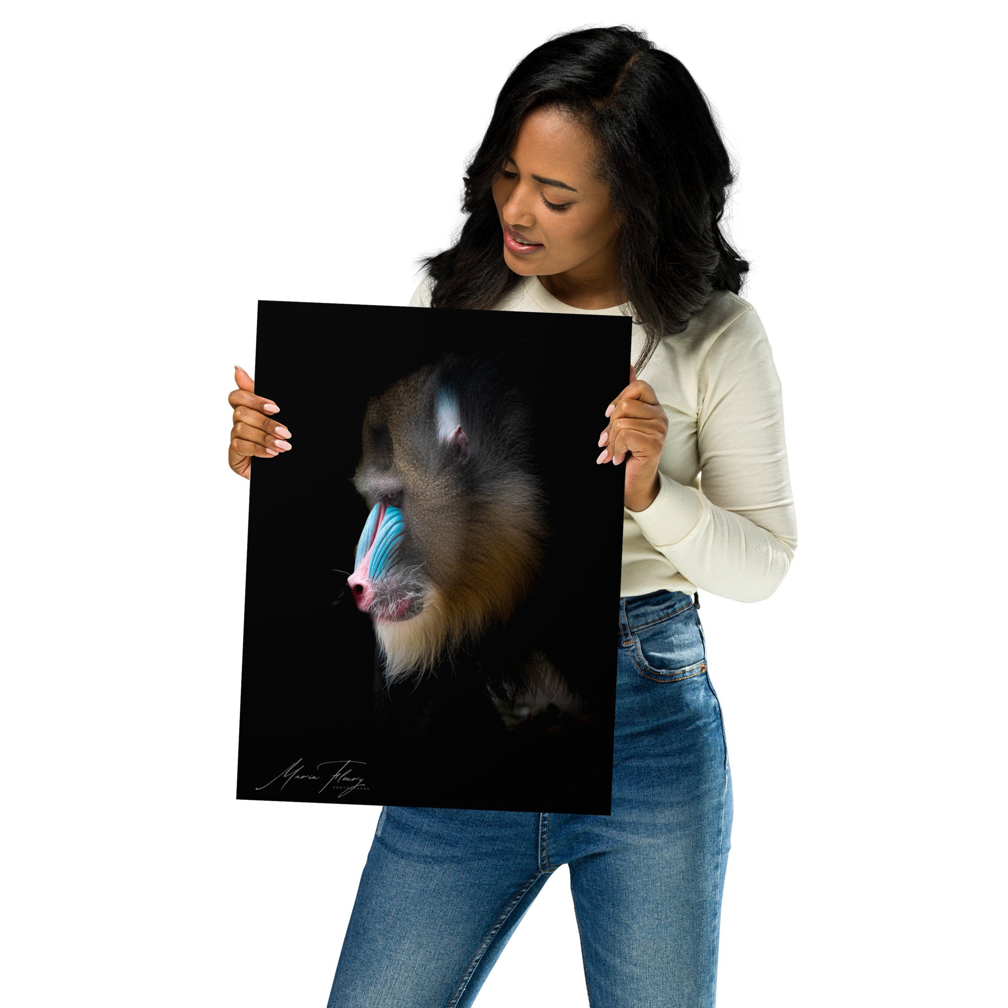 Portrait en profil d'un Mandrill aux couleurs vives, sur fond noir, œuvre artistique signée par Mademoiselle M et Maria Fleury.