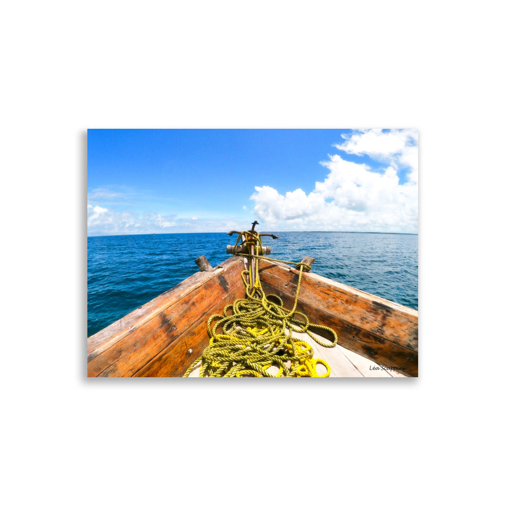 Poster "Indian Ocean" par Léa Scappini montrant une barque traditionnelle sur des eaux turquoises.