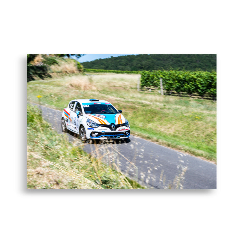 Poster de la Clio IV Rallye lors du Rallye de Chinon 2023