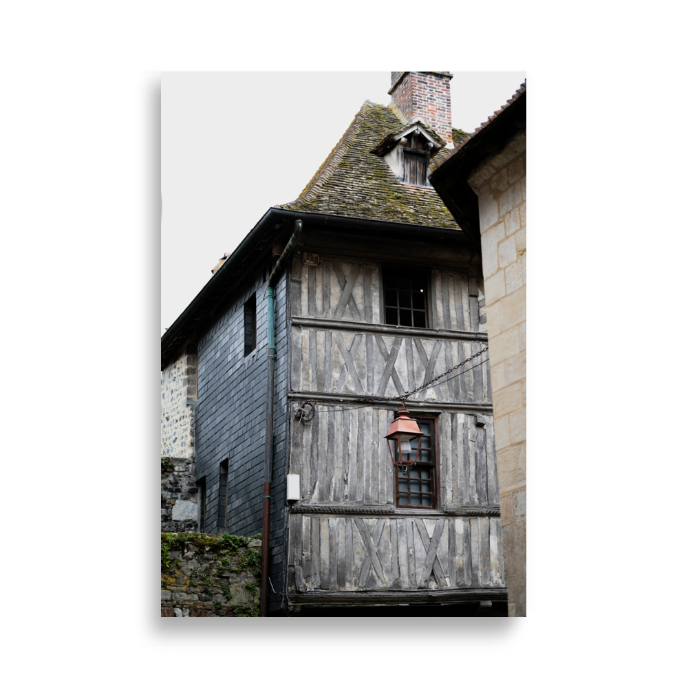 Poster d'une photographie de l'ancienne prison vicomtale de Honfleur, un monument historique avec une architecture à colombages