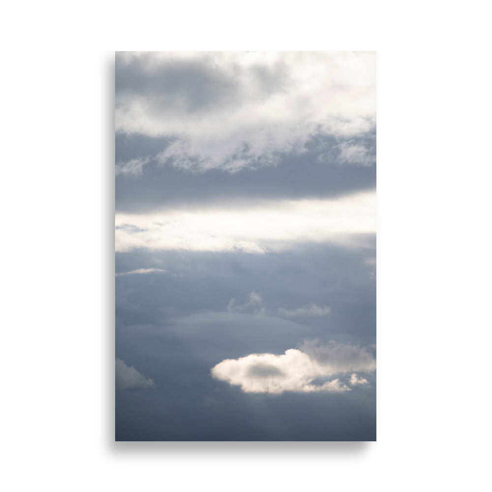 Poster Nuages - Une photographie captivante des nuages, offrant une ambiance de rêverie et d'évasion