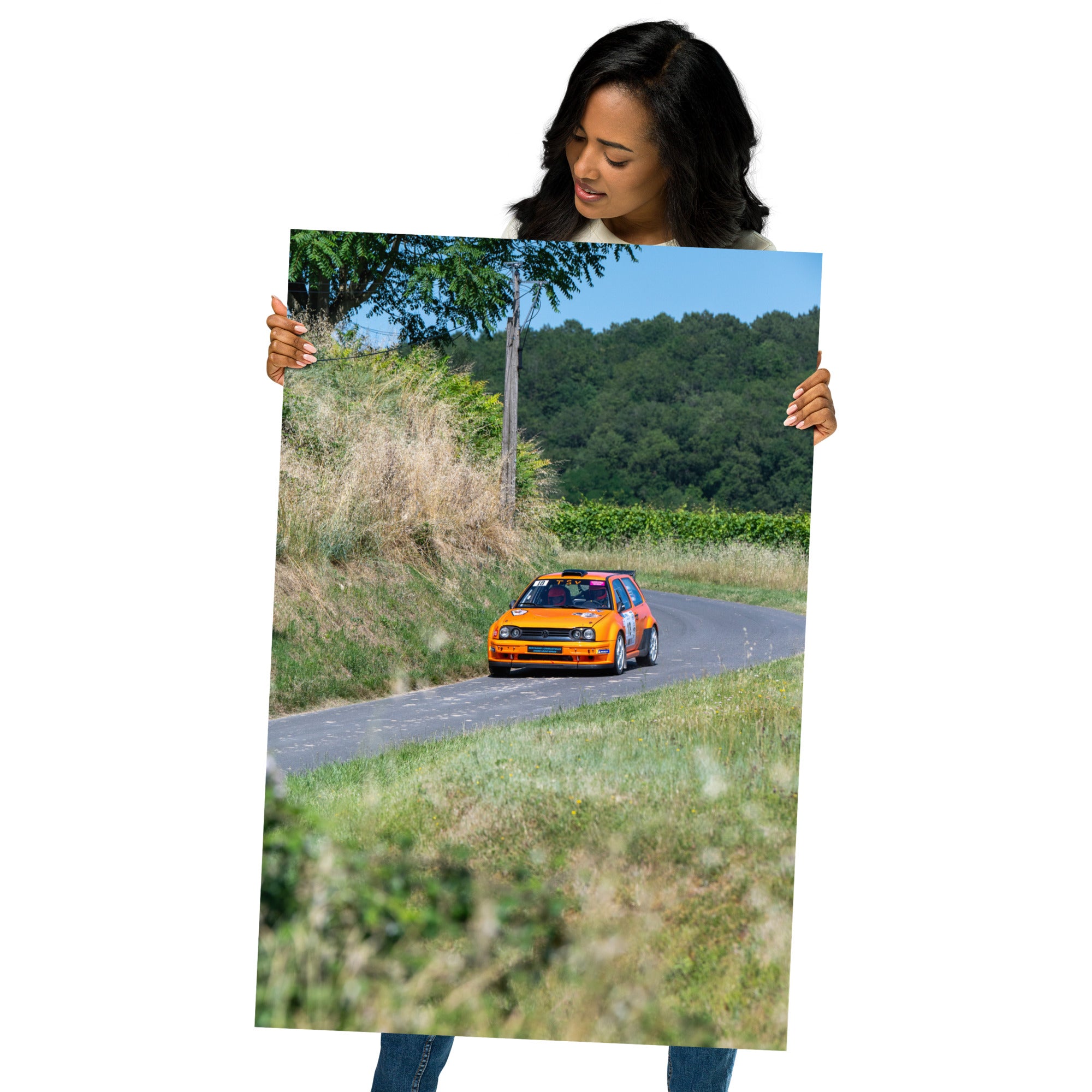 Poster 'Volkswagen Golf 3 Rallye' montrant une voiture de rallye Volkswagen Golf 3 orange en plein course