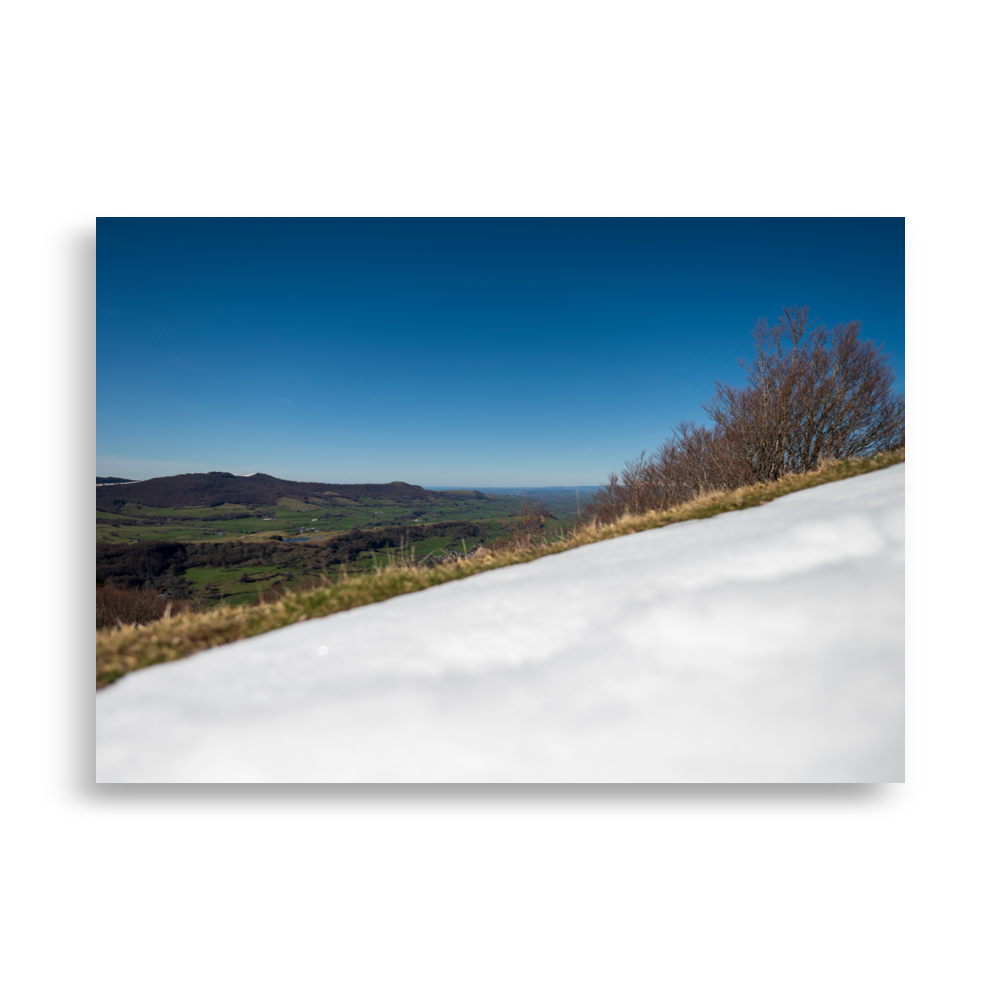 Poster - Entre ciel et terre – Photographie de paysage du cantal – De la photographie murale et des posters unique au monde. La boutique de posters créée par Yann Peccard un Photographe français.