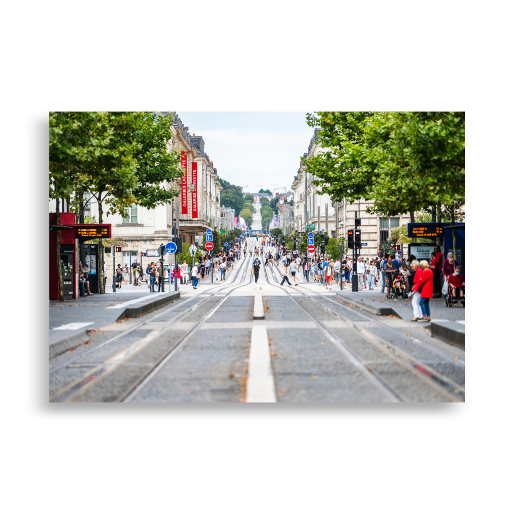 Poster - Rue Nationale de Tours – Photographie de rue à Tours – De la photographie murale et des posters unique au monde. La boutique de posters créée par Yann Peccard un Photographe français.