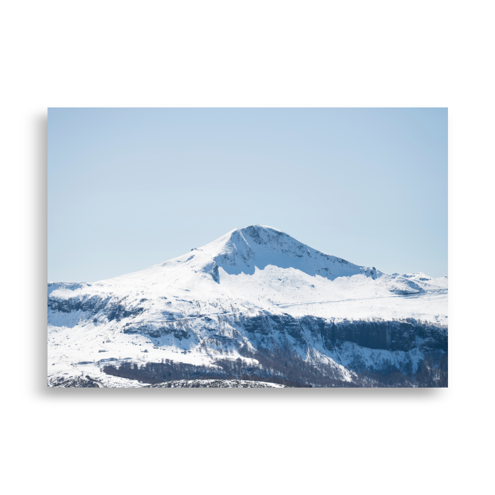 Poster de la photographie "Montagnes du Cantal N08", représentant un magnifique paysage montagneux du Cantal.