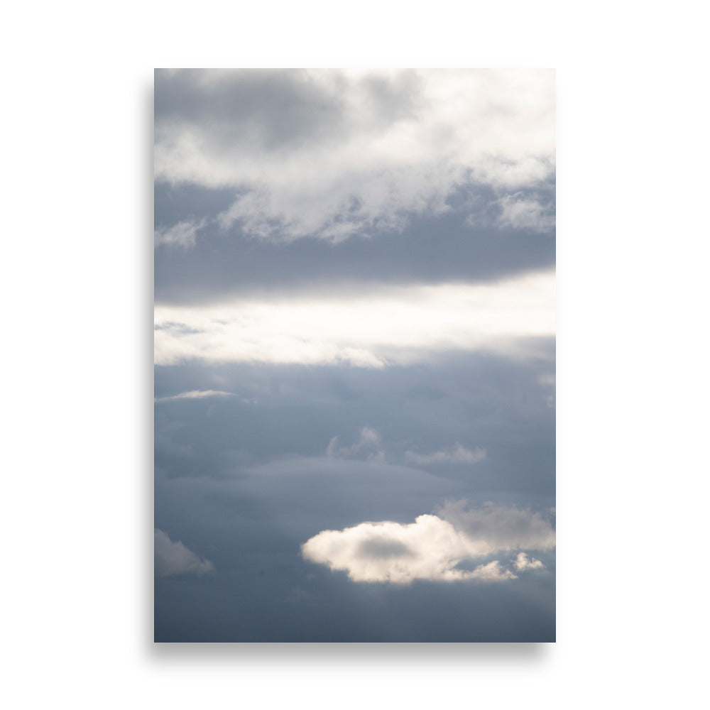 Poster Nuages - Une photographie captivante des nuages, offrant une ambiance de rêverie et d'évasion