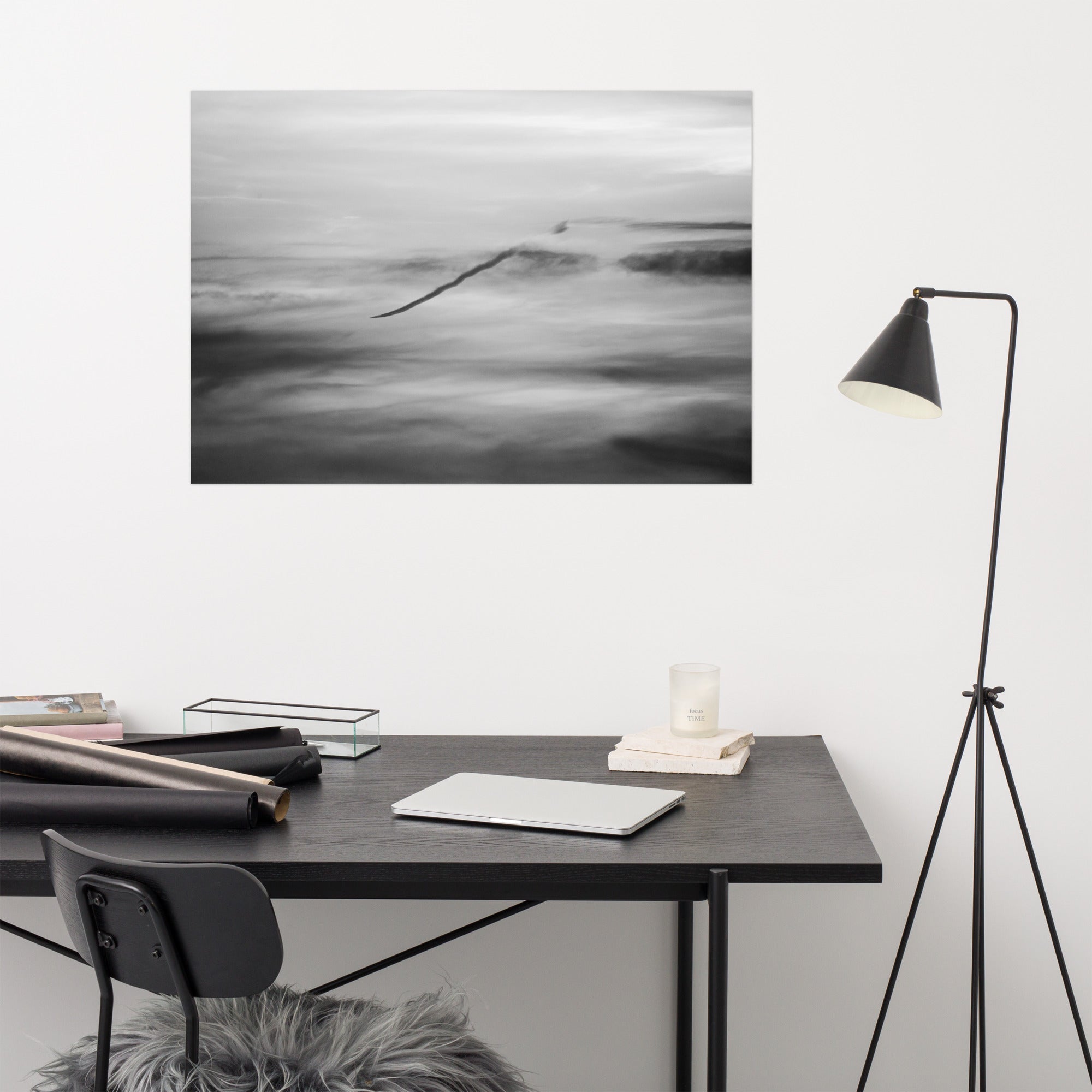 Poster 'Gribouille' représentant une composition artistique en noir et blanc évoquant des nuages
