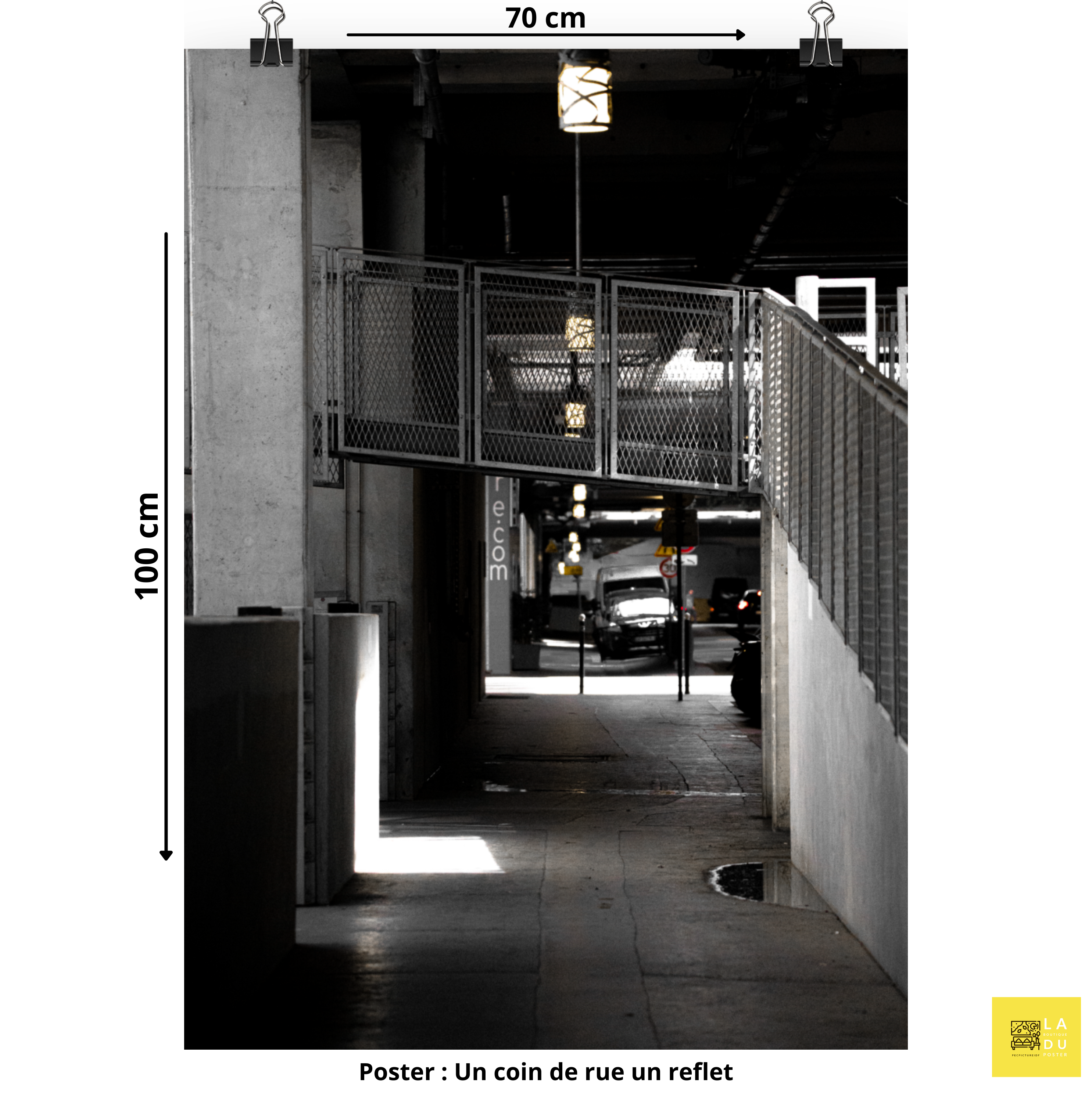 Poster mural - Un coin de rue un reflet – Photographie de rue Paris Beaugrenelle – Poster photo, poster XXL, photographie murale et des posters muraux unique au monde. La boutique de posters créée par Yann Peccard un Photographe français.