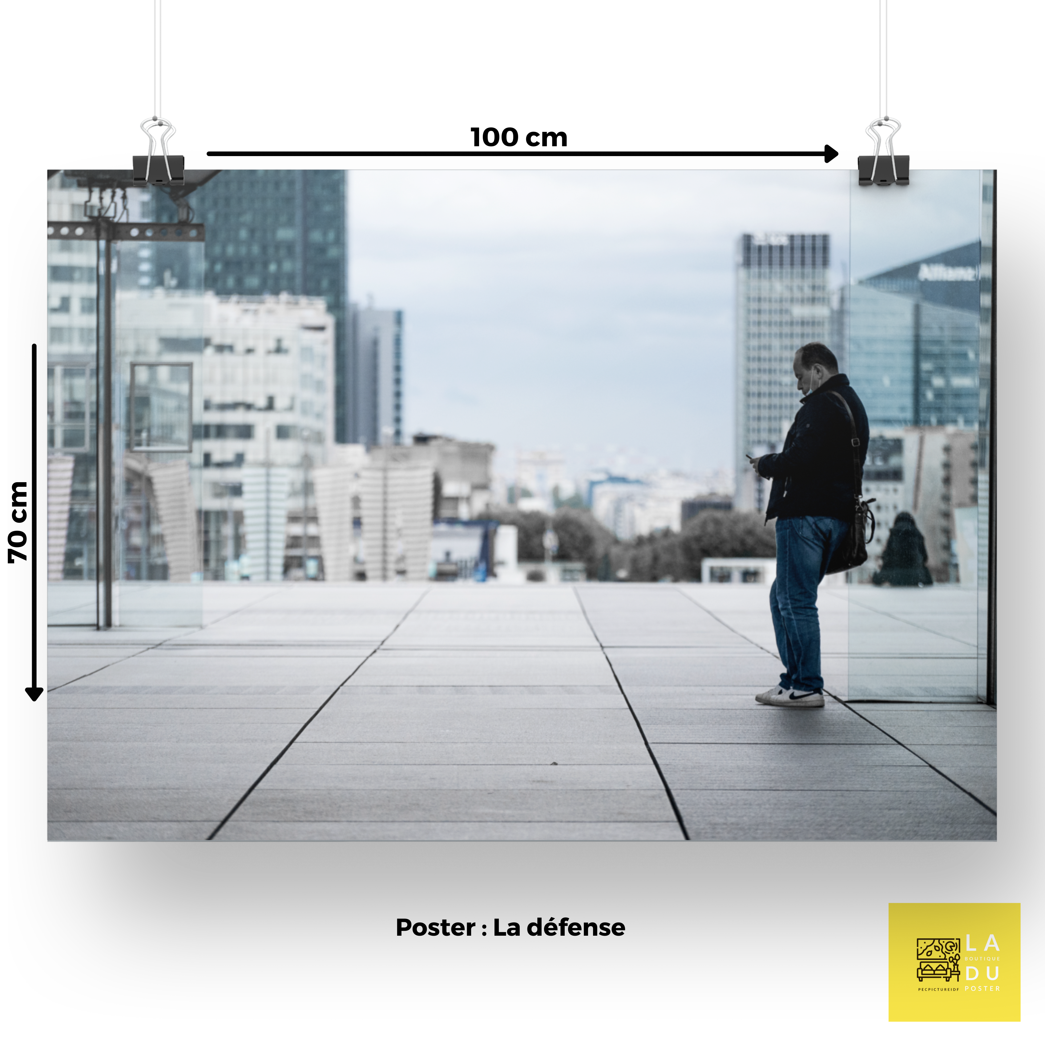 La défense - Poster - La boutique du poster Français