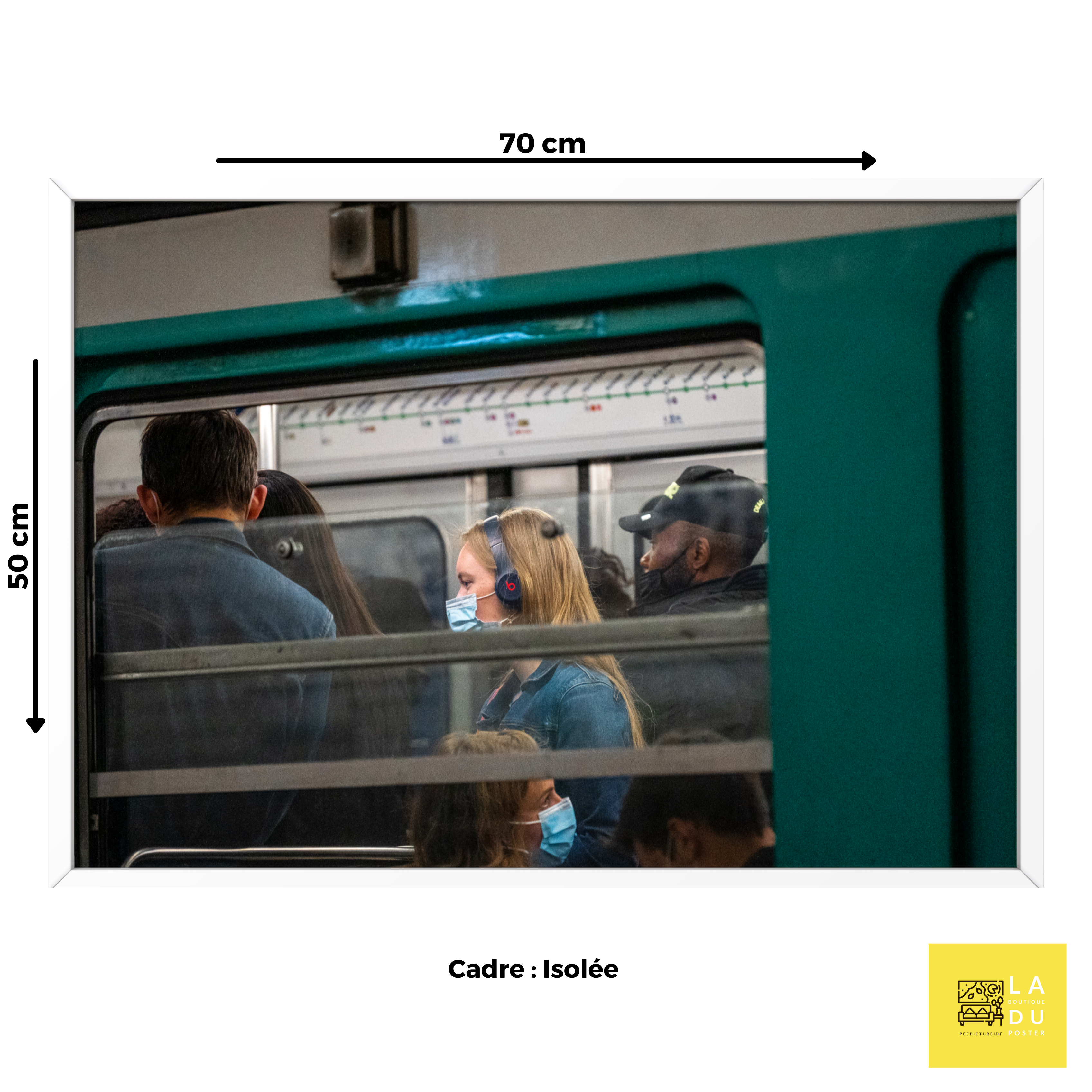 Elle est isolée dans le métro - Poster encadré - La boutique du poster Français