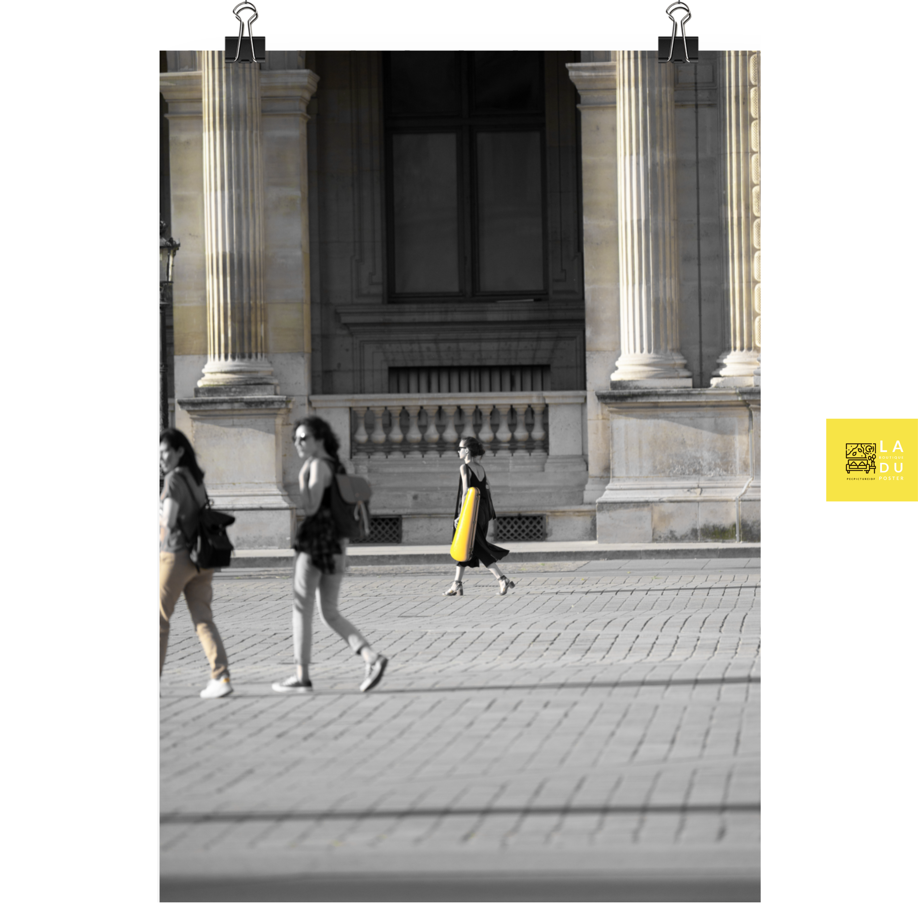 La violoniste du Louvre - Poster - La boutique du poster Français