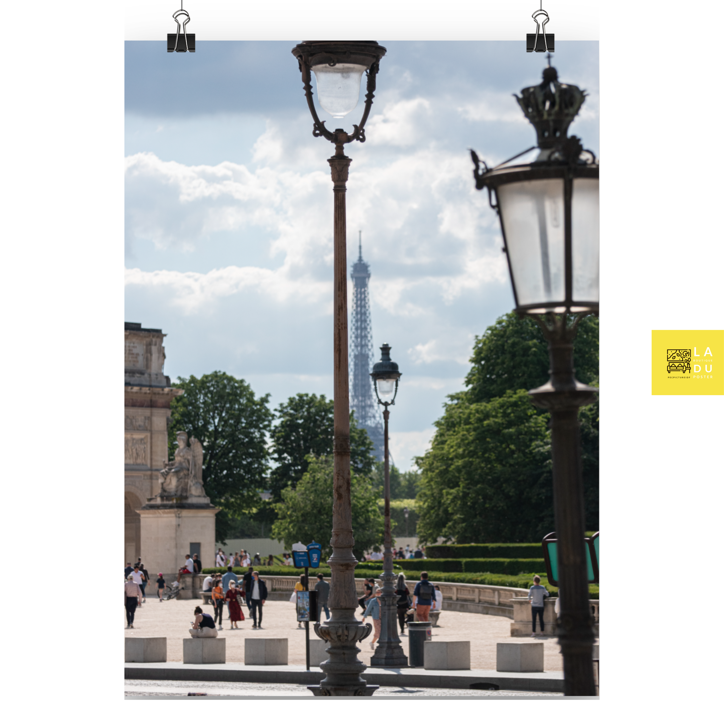 Entre deux lampadaires - Poster - La boutique du poster Français