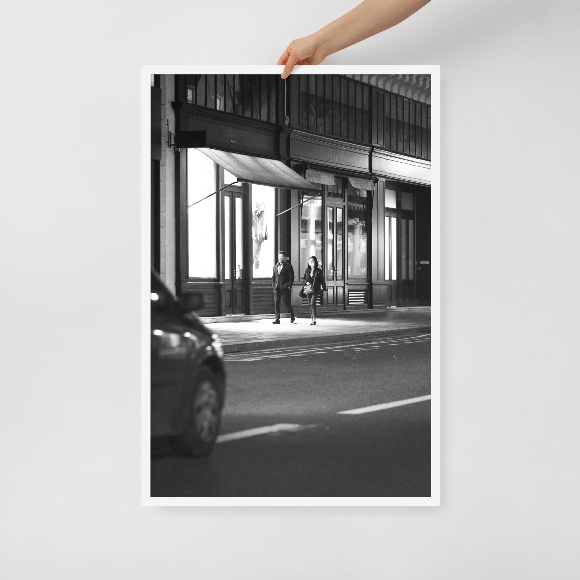 Poster mural - Vitrine N02 – Photographie de rue en noir et blanc – Poster photographie, photographie murale et des posters muraux unique au monde. La boutique de posters créée par Yann Peccard un Photographe français.