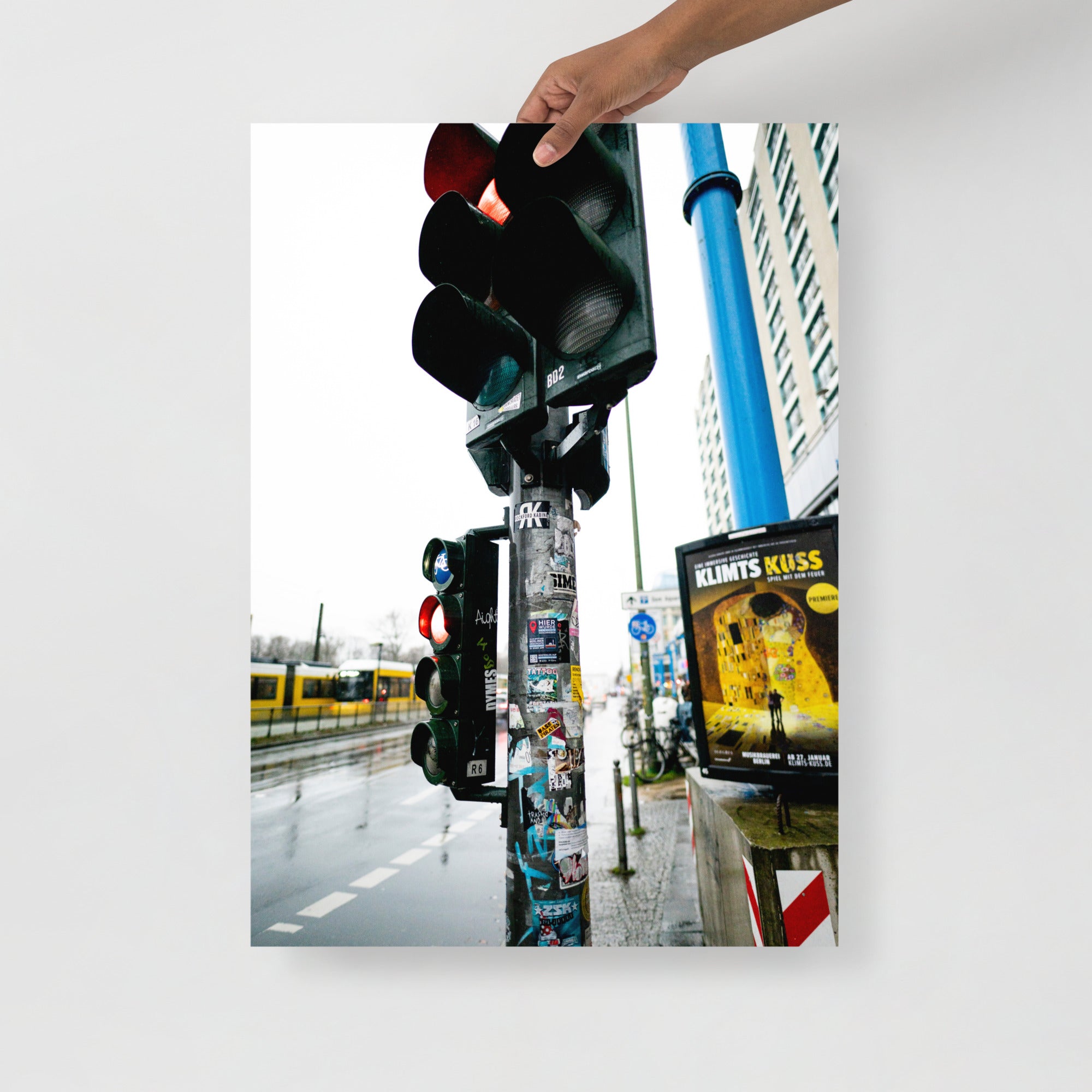 Poster mural - Art de rue N11 – Photographie de rue à Berlin – Poster photo, poster XXL, Photo d’art, photographie murale et des posters muraux e des photographies de rue unique au monde. La boutique de posters créée par un Photographe français.