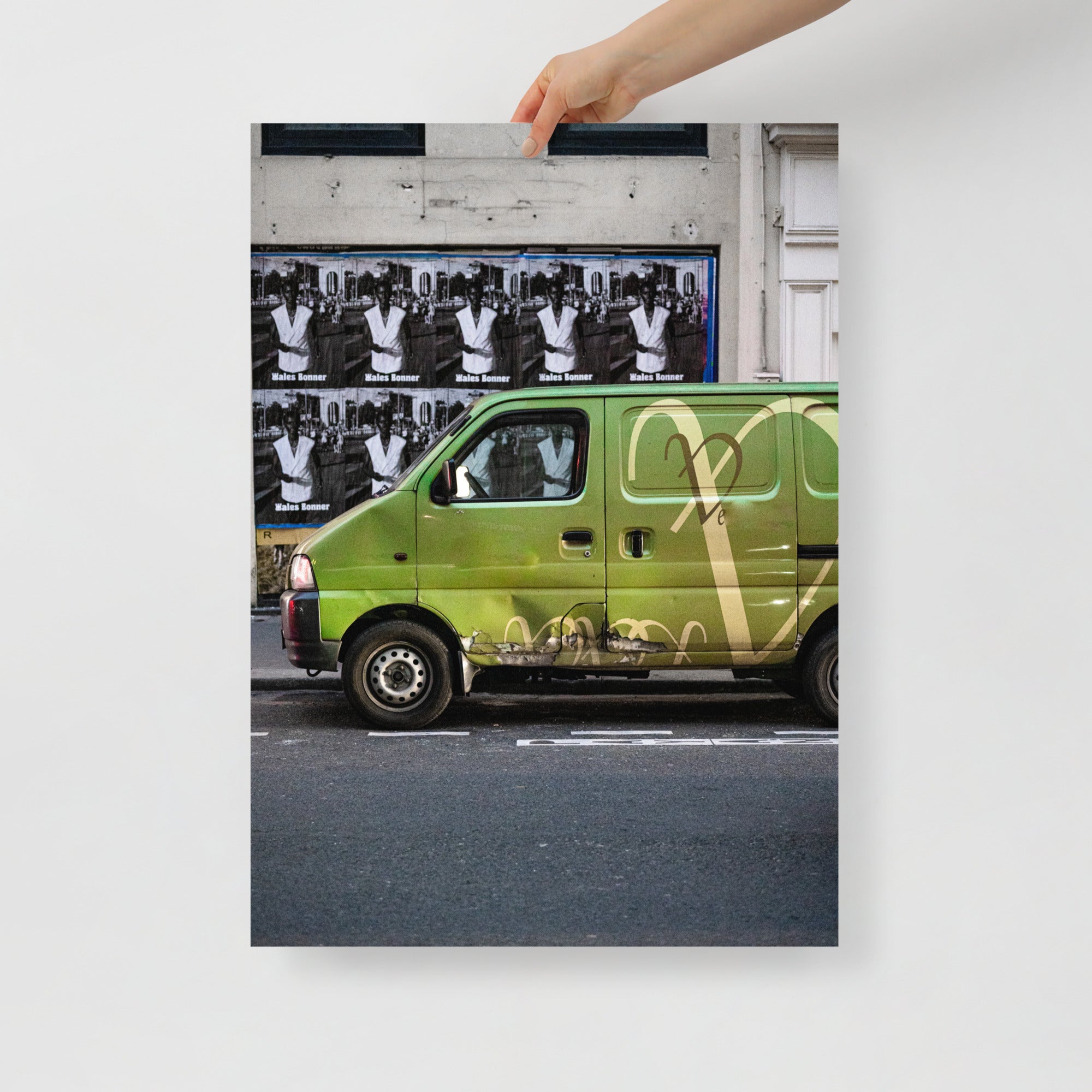 Poster mural - Le fleuriste – Photographie de rue à Paris – Poster photo, poster XXL, Photo d’art, photographie murale et des posters muraux des photographies de rue unique au monde. La boutique de posters créée par un Photographe français.