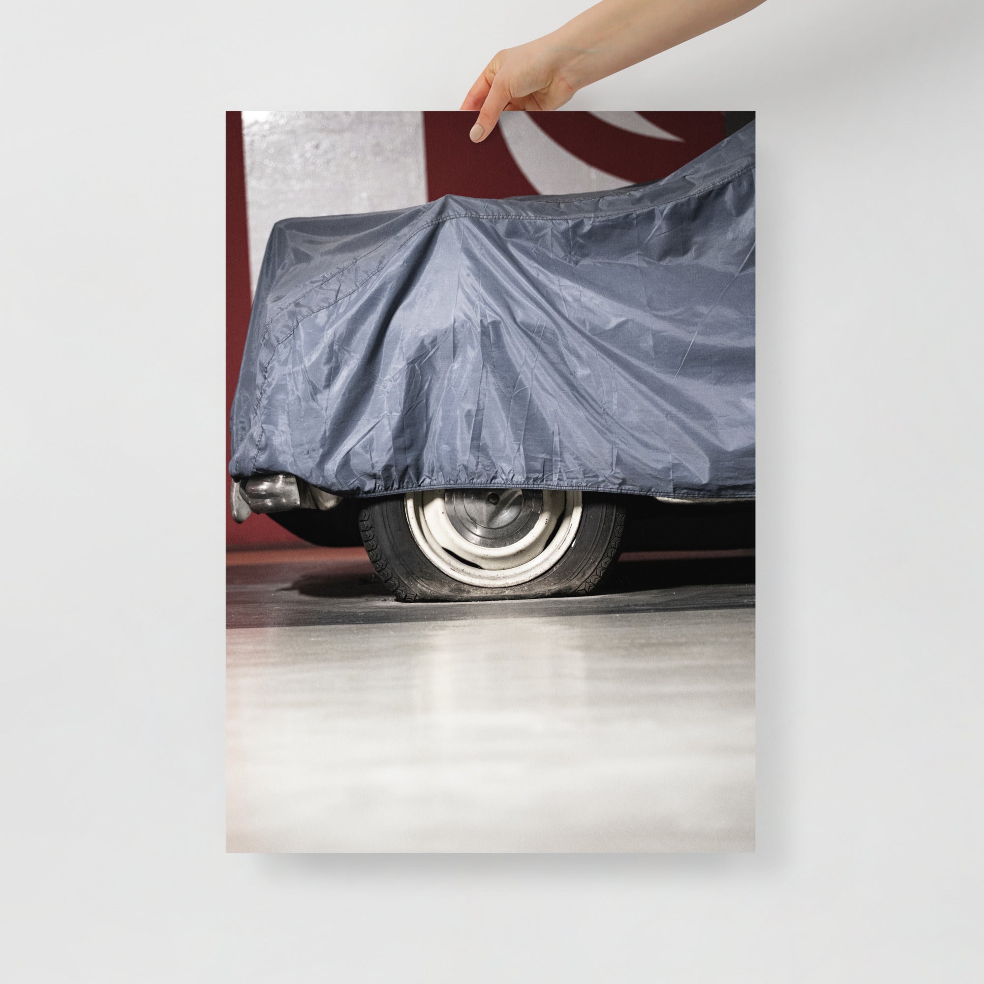 Poster mural - Une voiture abandonnée – Photographie de vielle voiture – Poster photo, poster XXL, photographie murale et des posters muraux unique au monde. La boutique de posters créée par Yann Peccard un Photographe français.