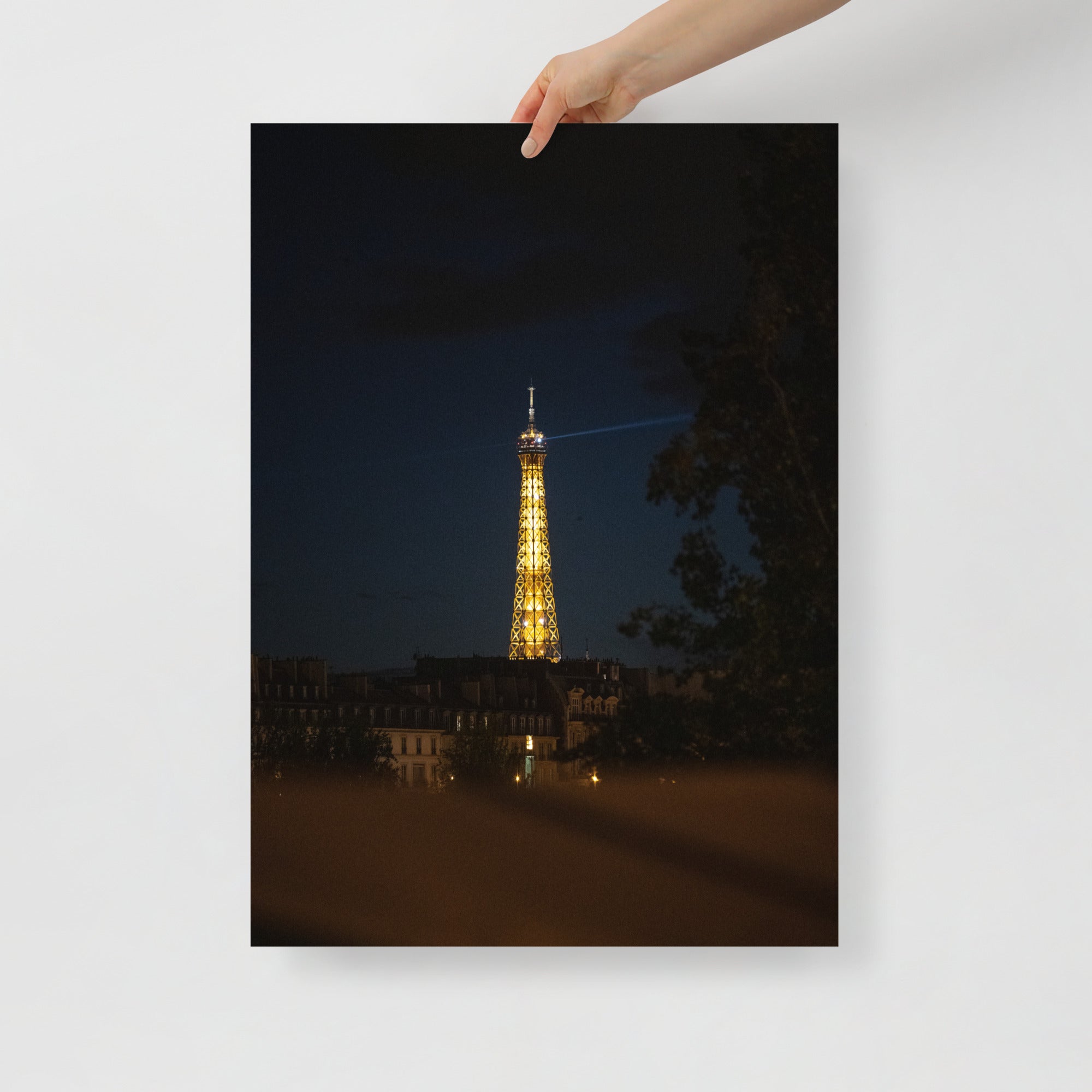 Poster mural - Tour Eiffel N01 – Photographie de Paris – Poster photo, poster XXL, Photo d’art, photographie murale et des posters muraux des photographies de rue unique au monde. La boutique de posters créée par un Photographe français.