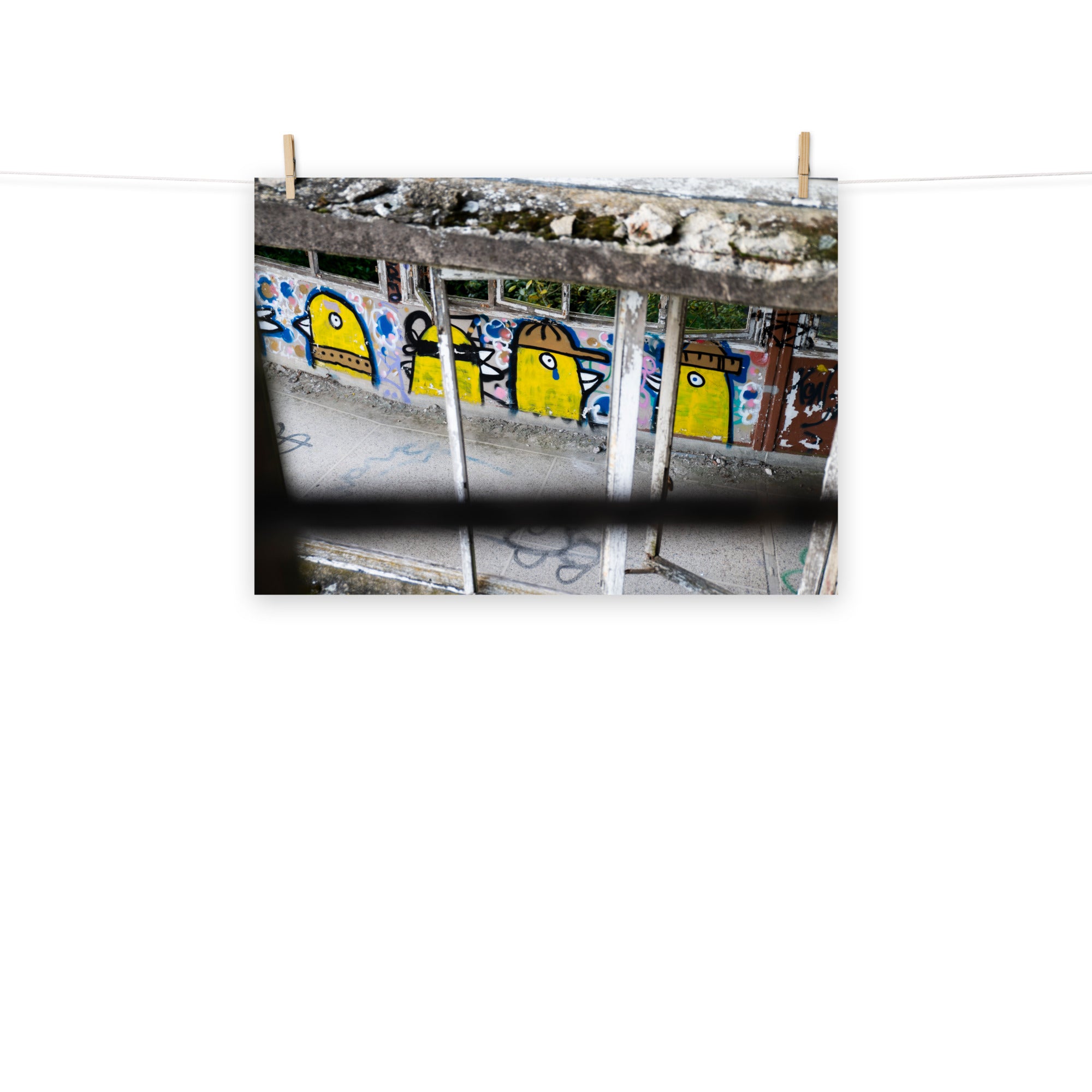 Poster mural - Émotion jaune – Photographie Urbex – Poster photo, poster XXL, Photo d’art, photographie murale et des posters muraux des photographies de rue unique au monde. La boutique de posters créée par un Photographe français.