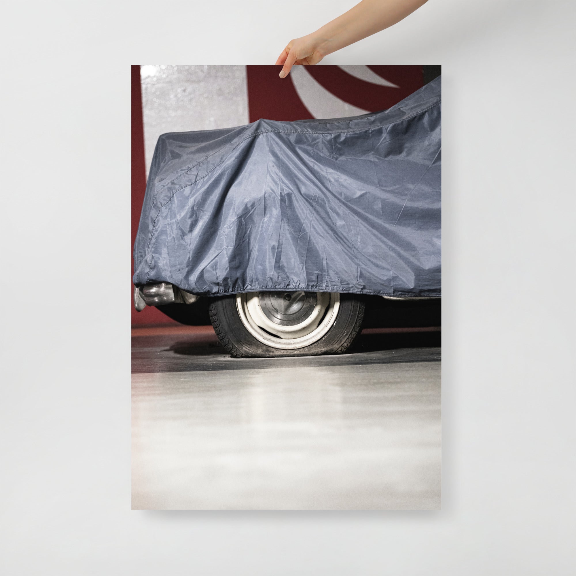 Poster mural - Une voiture abandonnée – Photographie de vielle voiture – Poster photo, poster XXL, photographie murale et des posters muraux unique au monde. La boutique de posters créée par Yann Peccard un Photographe français.