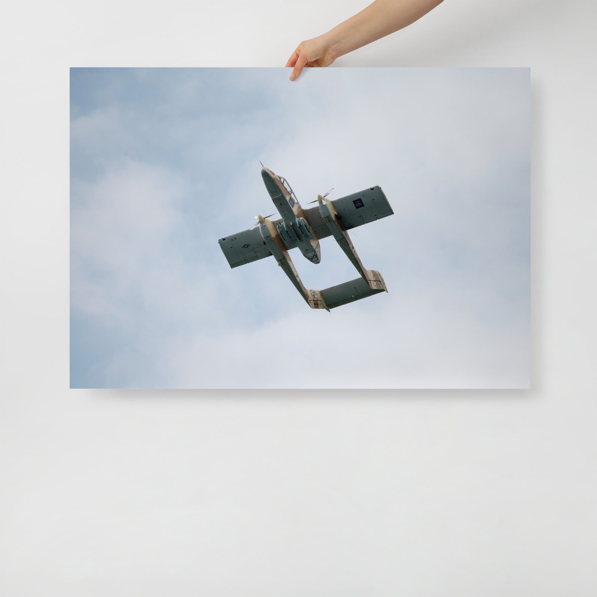 Poster mural - Ov-10 bronco – Photographie d'avion de guerre – Poster photo, poster XXL, photographie murale et des posters muraux unique au monde. La boutique de posters créée par Yann Peccard un Photographe français.